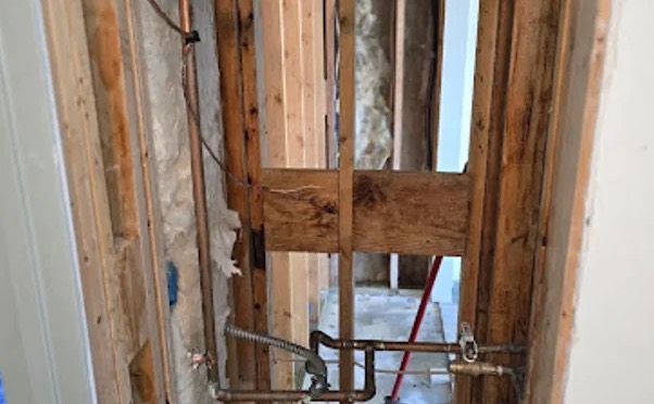Frozen Pipe Water Removal in Sealy, TX
