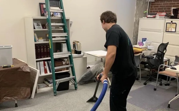 Carpet Water Extraction in Splendora, TX